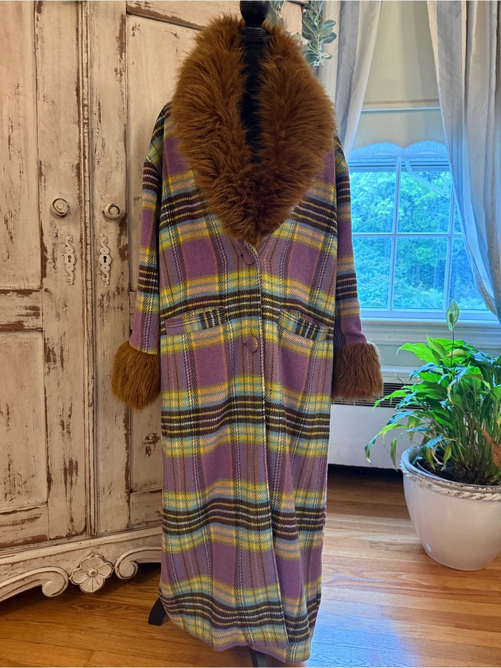 Nasty Gal Penny Lane plaid maxi coat with detachable faux fur collar. Size 8